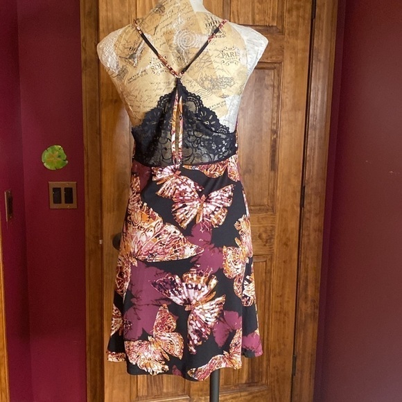 Linea Donatella Butterfly Print Nightgown Lingerie size Small - Picture 5 of 11